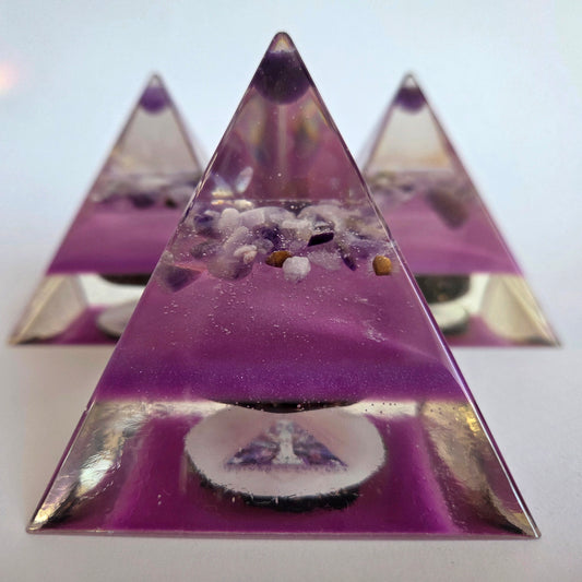 Orgonite Piramide Amethist S (7,5 cm)