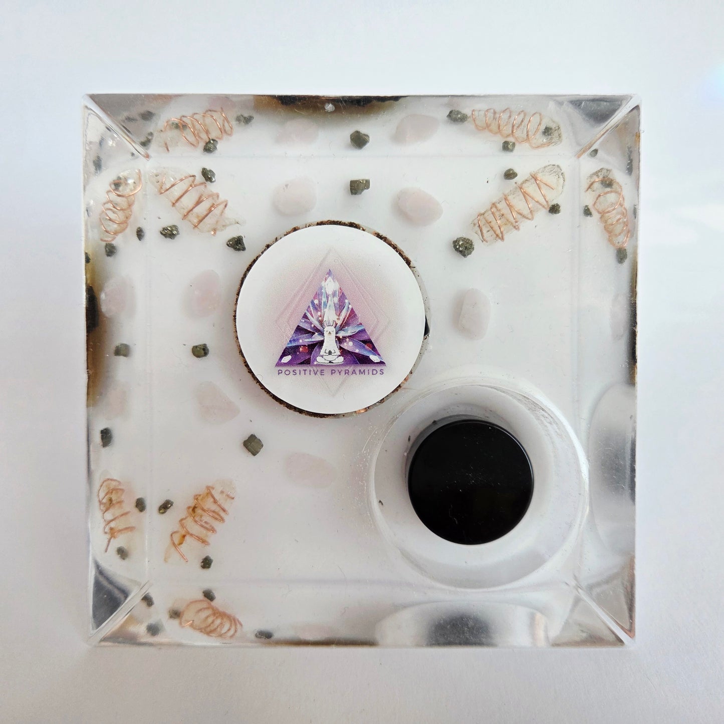 Orgonite Piramide Rozenkwarts To Remember M (10,5cm)