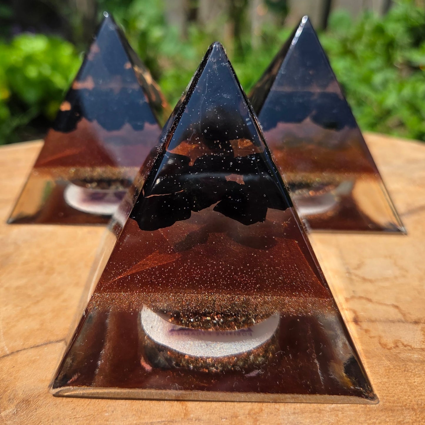 Positive Pyramid™ Shungiet & Zwarte Toermalijn Small - Jouw energetische schild tegen stress en straling