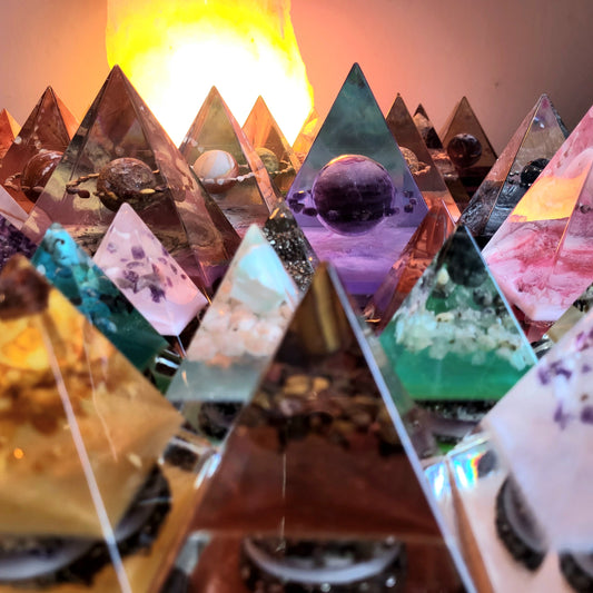 De Kracht van een Orgonite Piramide – Meer dan Alleen Mooi