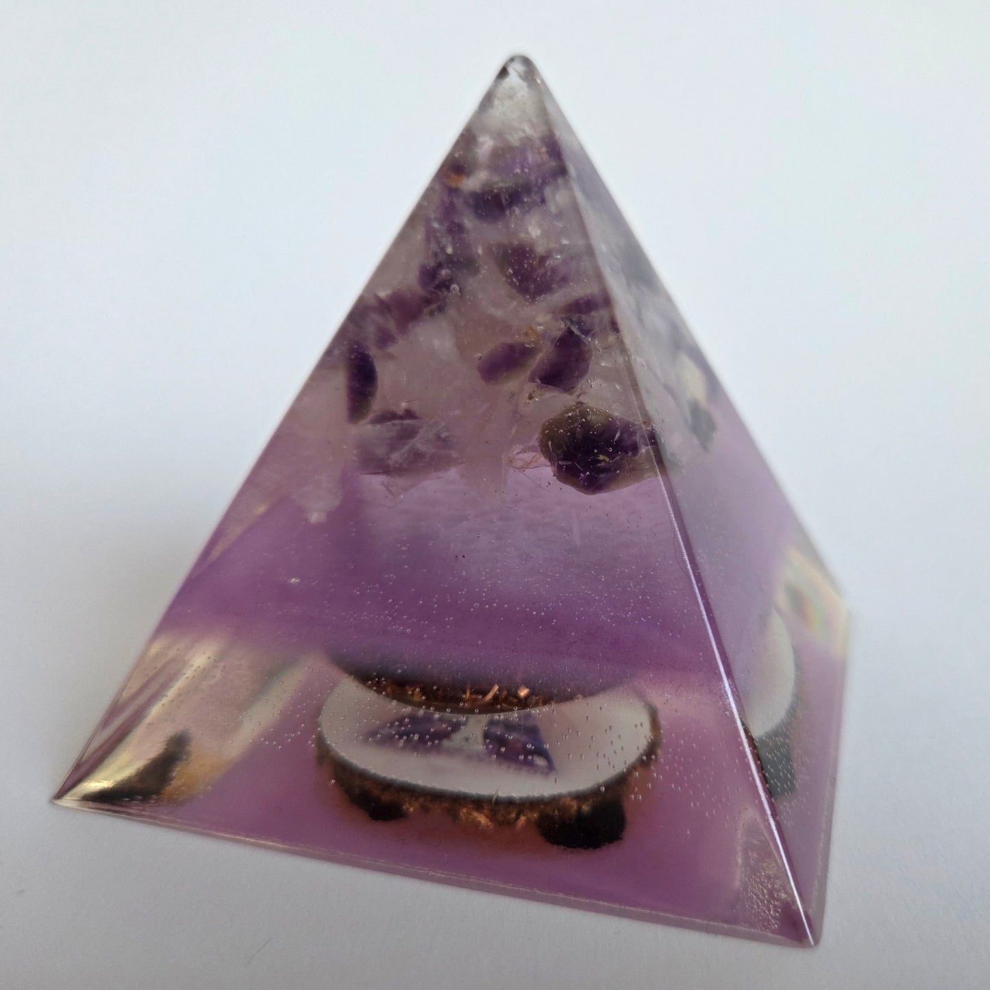 Orgonite Piramide Gouden Driehoek S (7,5 cm)