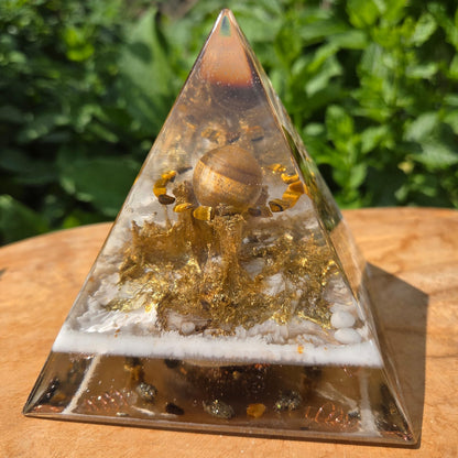 Positive Pyramid™ Tijgeroog Medium - Een stijlvolle piramide met beschermende kracht