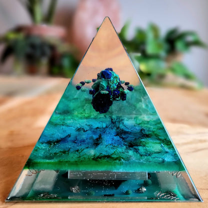 Positive Pyramid™ Malachiet & Azuriet Large - Bescherming, inzicht en hartkracht in één piramide